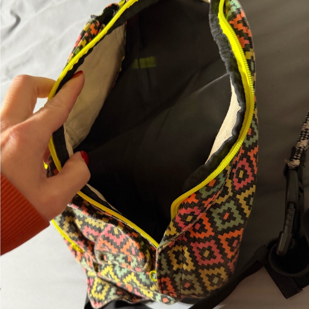 Kavu Multicolor Geometric Backpack - Picture 10 of 12